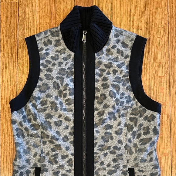 Johnston & Murphy Sleeveless Leopard-Print Zip Front Dress XS - Picture 9 of 16